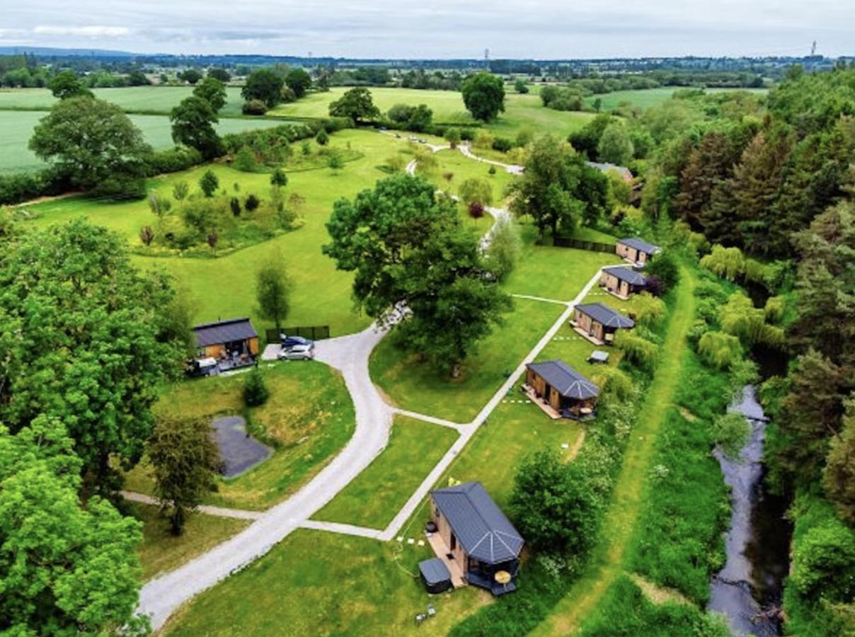 Riverside Cabins Σριούσμπερι Εξωτερικό φωτογραφία